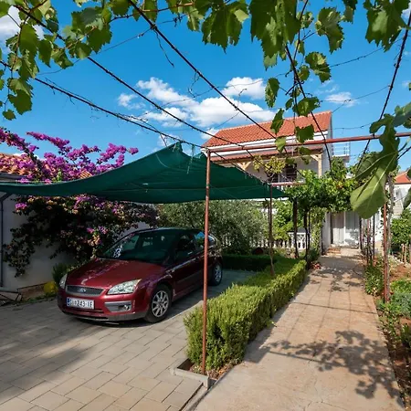 Apartman Tribunj * Tribunj (Sibenik-Knin)