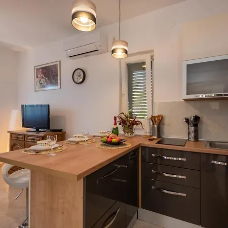 Apartman Tribunj * Tribunj (Sibenik-Knin)
