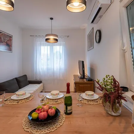 Apartment Apartman Tribunj Tribunj (Sibenik-Knin)