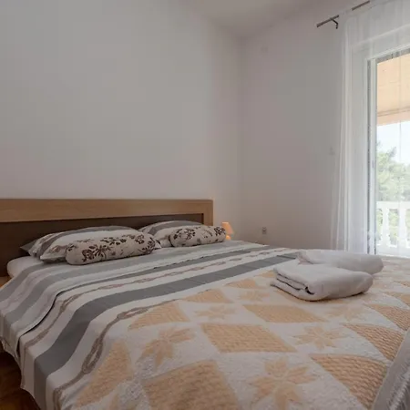 Tribunj アパート