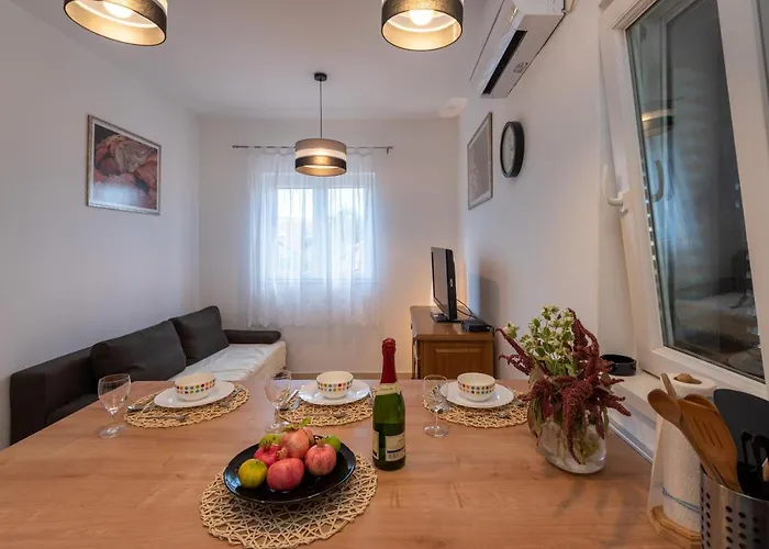 Apartamento Tribunj Tribalj